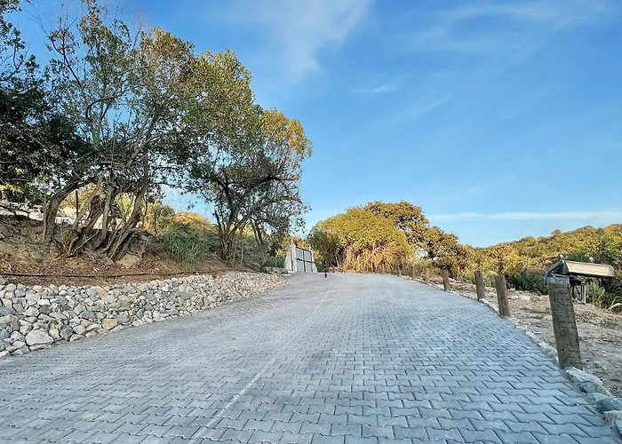 Alojamento de Acomodação e Pequeno-almoço Quinta Mourada 4*